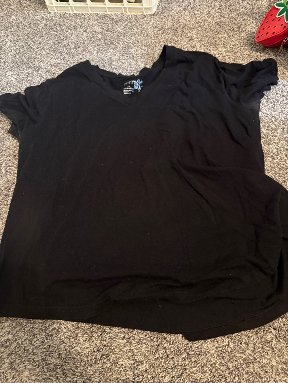 Black V-Neck Women’s Tee - Comfort Basics